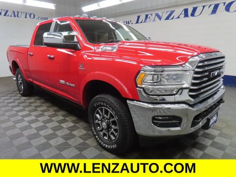 Used 2022 RAM 2500 Limited AWD/4WD image 3