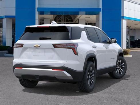 New 2026 Chevrolet Equinox LT image 4