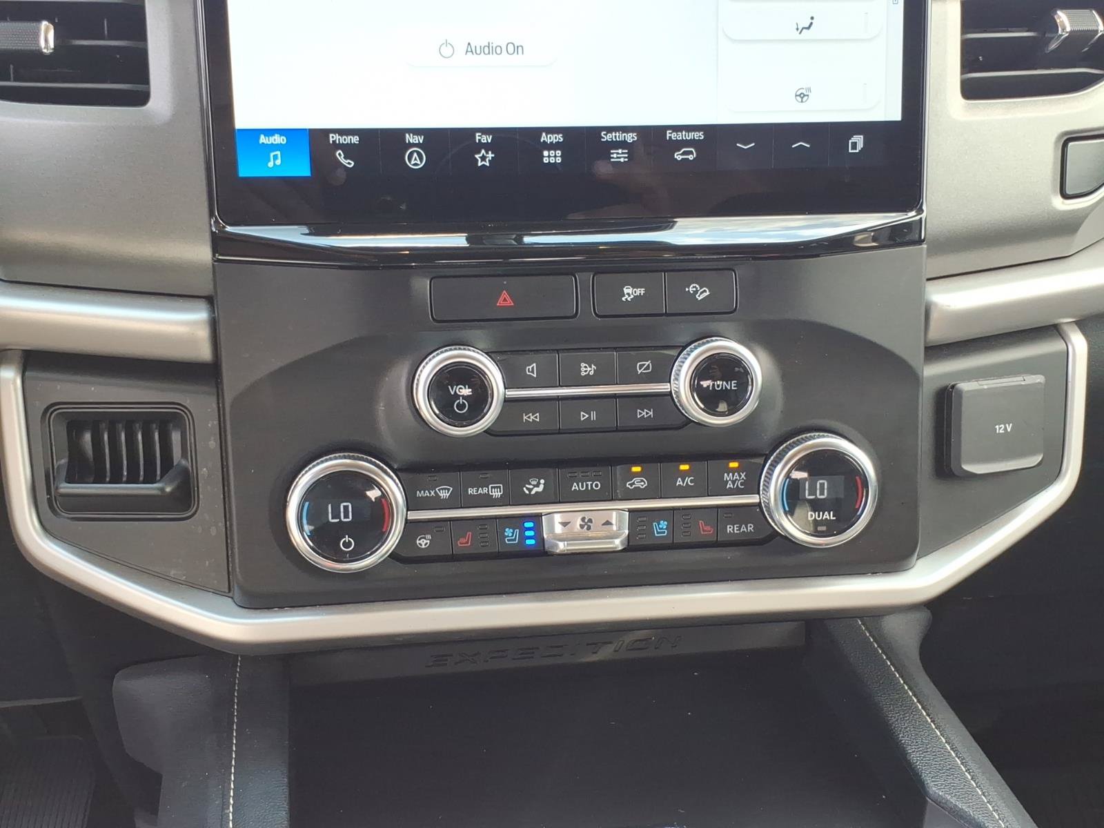 Used 2022 Ford Expedition Max XLT AWD/4WD image 26