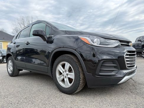 Used 2020 Chevrolet Trax LT FWD image 6