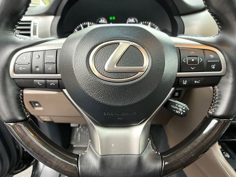 Used 2023 Lexus GX 460 Premium w/ Premium Package image 14