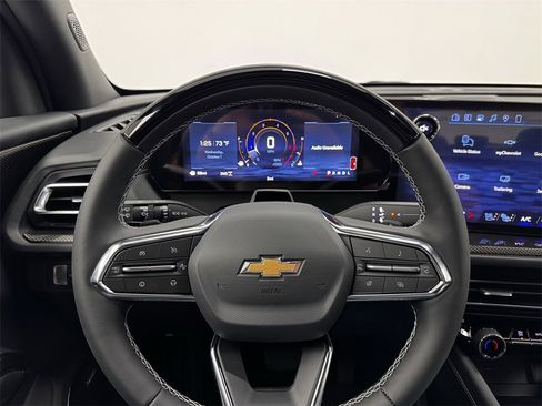 New 2026 Chevrolet Traverse High Country w/ LPO, Floor Liner Package image 14