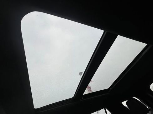 New 2025 Ford Explorer Platinum w/ Ultimate Package image 17