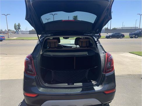 Used 2018 Buick Encore Premium FWD image 5