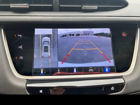 Certified 2025 Cadillac XT5 Premium Luxury w/ Technology Package AWD/4WD image 8