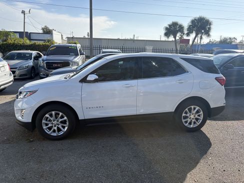 Used 2018 Chevrolet Equinox LT image 3