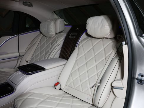 Used 2024 Mercedes-Benz Maybach S 580 4MATIC image 63