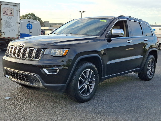 Used 2018 Jeep Grand Cherokee Limited AWD/4WD image 6