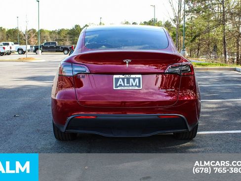 Used 2024 Tesla Model Y Long Range image 10