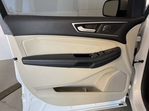 Used 2015 Ford Edge Titanium w/ Equipment Group 302A image 26