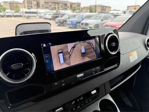 New 2025 Mercedes-Benz Sprinter 2500 image 28