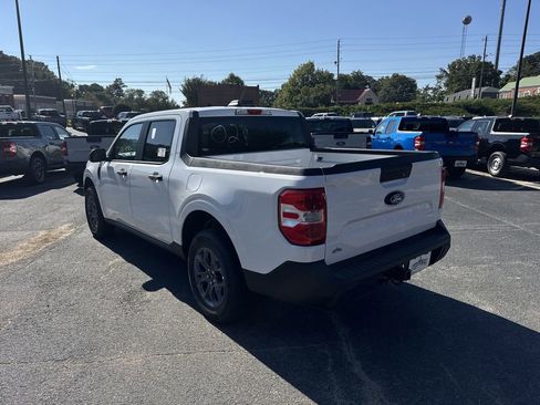 New 2025 Ford Maverick XLT image 7