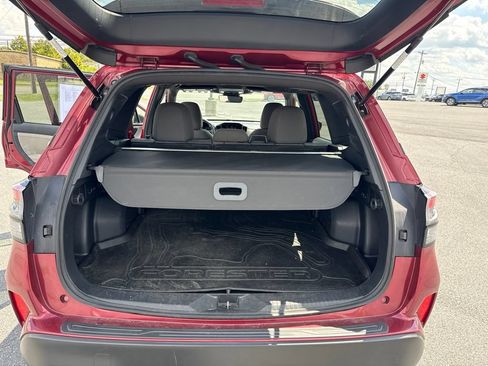 Used 2025 Subaru Forester Premium AWD/4WD image 11