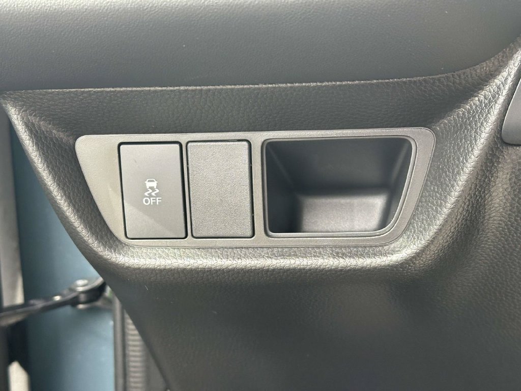 Certified 2026 Honda HR-V EX-L image 17
