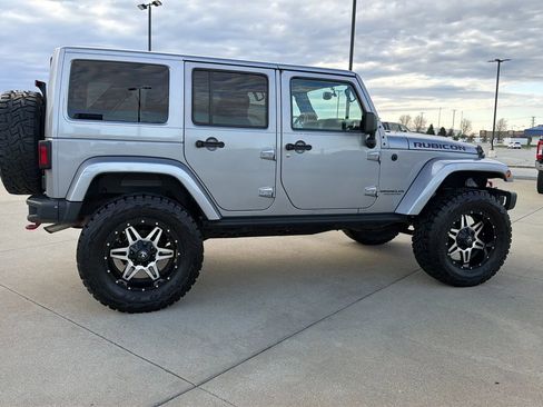Used 2016 Jeep Wrangler Unlimited Rubicon image 23
