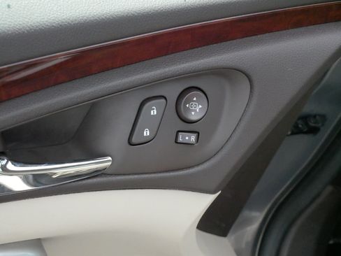 Used 2017 Buick Regal Sport Touring FWD image 19