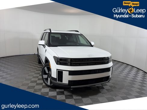Used 2025 Hyundai Santa Fe Limited image 1