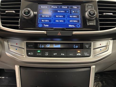 Used 2015 Honda Accord EX-L image 24