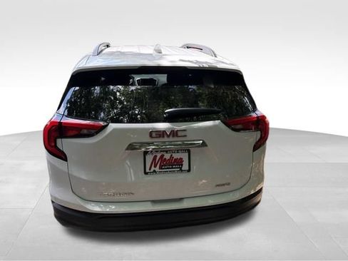 Used 2020 GMC Terrain SLE w/ Driver Convenience Package AWD/4WD image 6