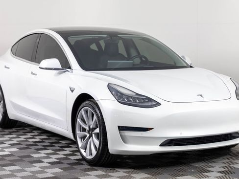 Used 2019 Tesla Model 3 Long Range image 11