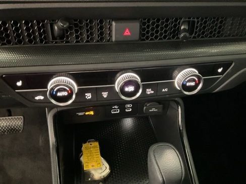 Certified 2025 Honda CR-V EX image 16