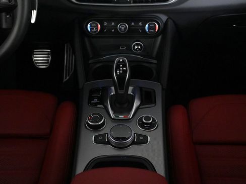 Used 2025 Alfa Romeo Stelvio Sprint w/ Veloce Package AWD/4WD image 14