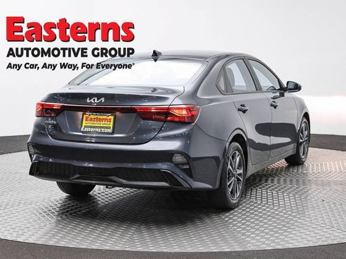 Used 2024 Kia Forte LXS FWD image 5