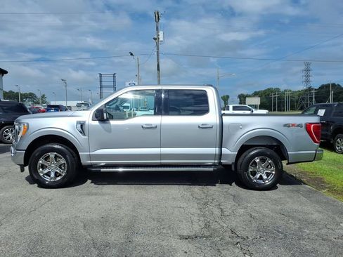 Used 2021 Ford F150 XLT w/ Equipment Group 302A High AWD/4WD image 4