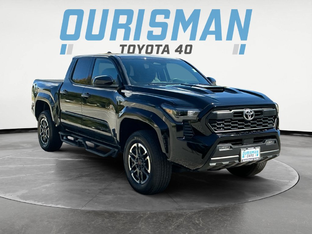 Used 2025 Toyota Tacoma TRD Sport AWD/4WD image 1