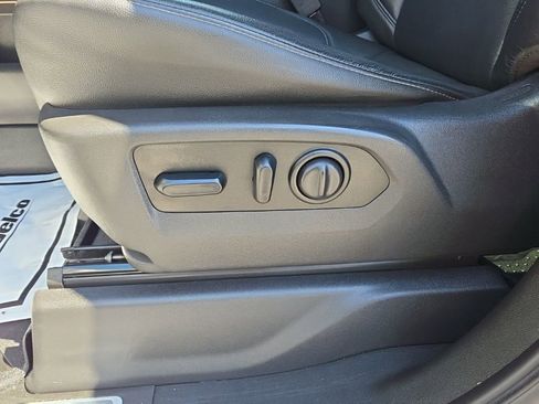 Certified 2019 Chevrolet Silverado 1500 RST image 25