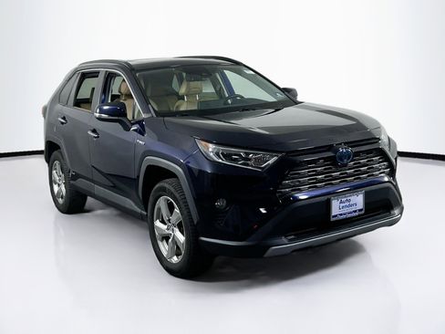 Used 2019 Toyota RAV4 Limited w/ Limited Grade Weather Package image 3
