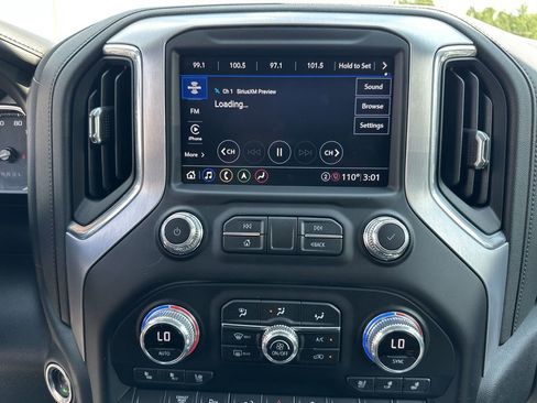 Used 2022 GMC Sierra 2500 SLT image 29