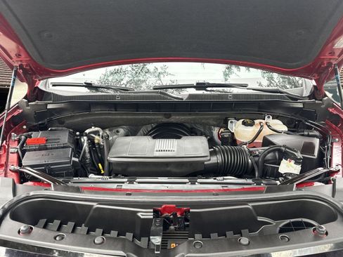 Used 2025 Chevrolet Suburban RST w/ Comfort Package image 22