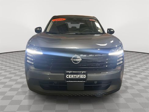 Used 2025 Nissan Kicks S w/ Charging Package image 8