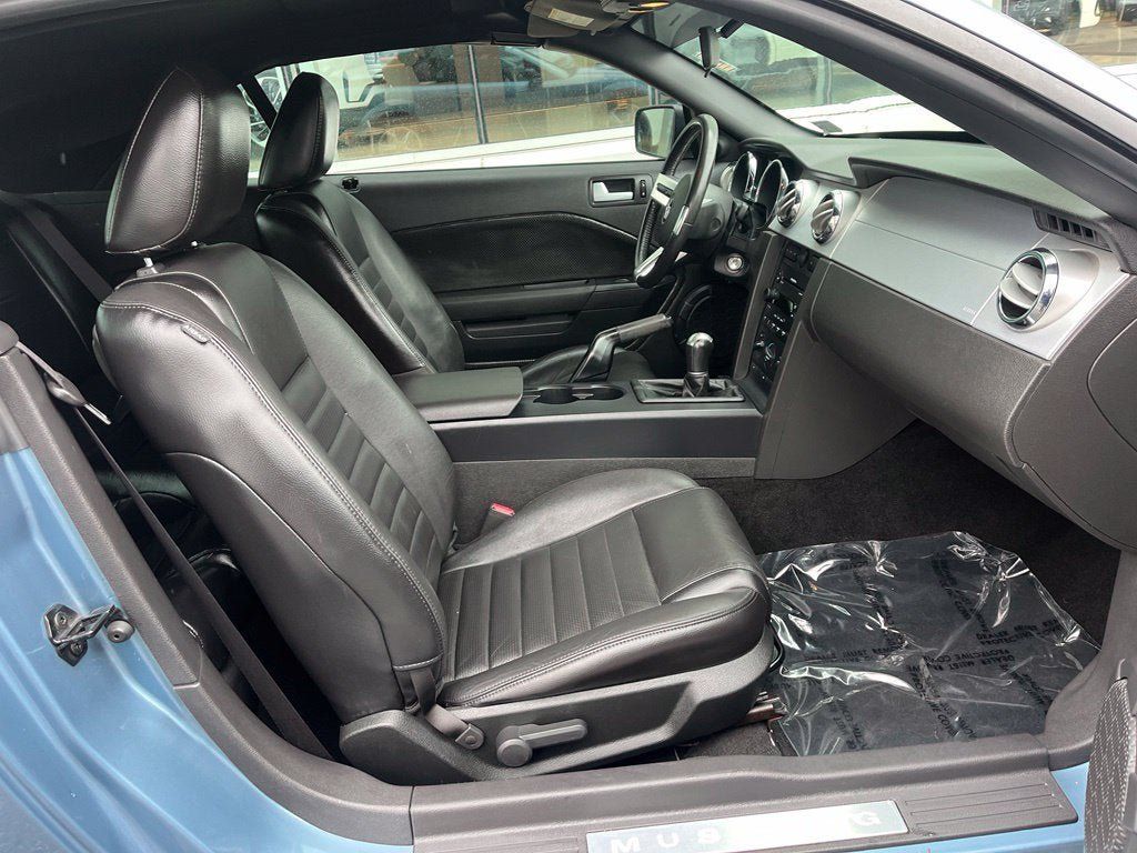 Used 2006 Ford Mustang GT Premium RWD image 13