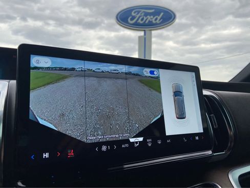 Used 2025 Ford Expedition King Ranch AWD/4WD image 30