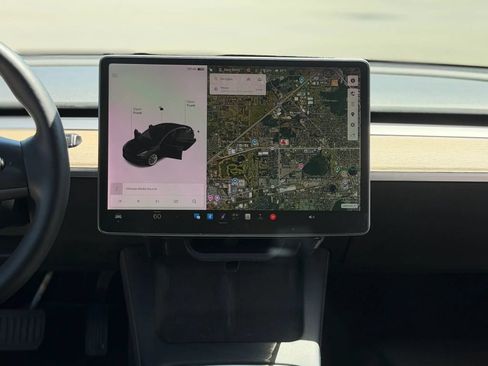 Used 2021 Tesla Model 3 Long Range AWD/4WD image 25