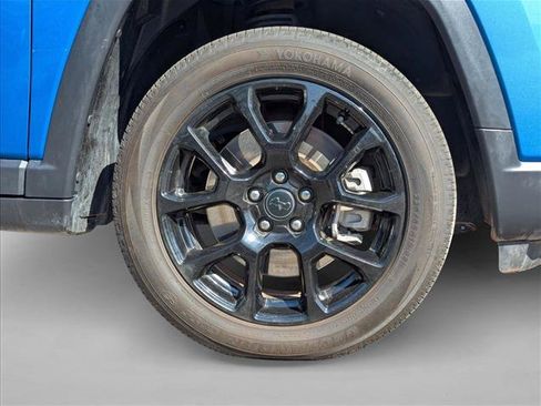 Used 2025 Jeep Compass Latitude w/ Altitude Special Edition AWD/4WD image 23