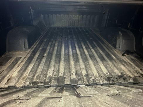 Used 2023 GMC Sierra 1500 SLT w/ SLT Premium Plus Package image 30