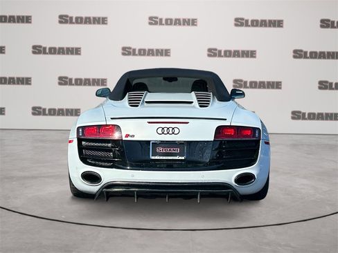 Used 2012 Audi R8 V10 w/ Enhanced Leather Pkg image 4