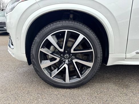Certified 2024 Volvo XC90 B6 Ultimate AWD/4WD image 32
