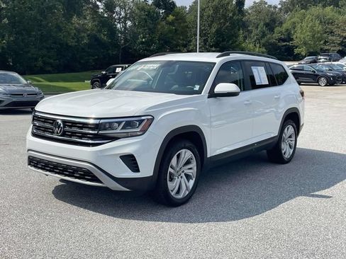 Certified 2023 Volkswagen Atlas SE FWD image 4
