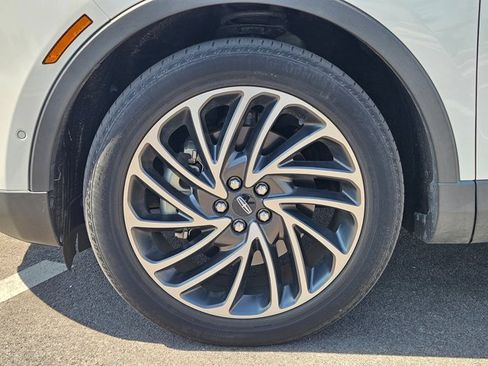 Used 2020 Lincoln Nautilus Reserve w/ Equipment Group 201A FWD image 12