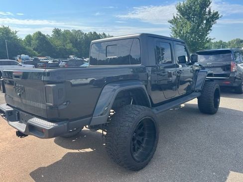 Used 2023 Jeep Gladiator Sport AWD/4WD image 9