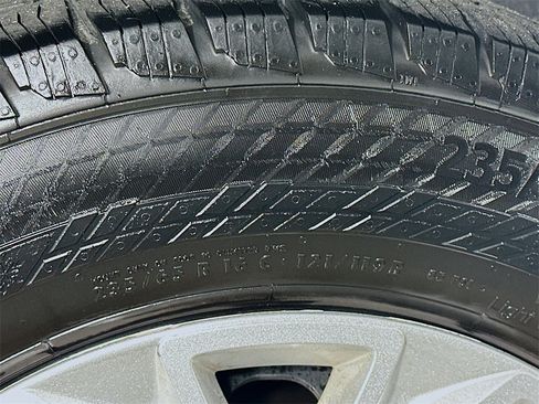 Used 2019 Ford Transit 350 XLT image 30