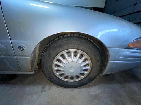 Used 2003 Buick Le Sabre Custom image 17