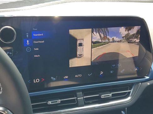 New 2025 Chevrolet Equinox EV LT image 24