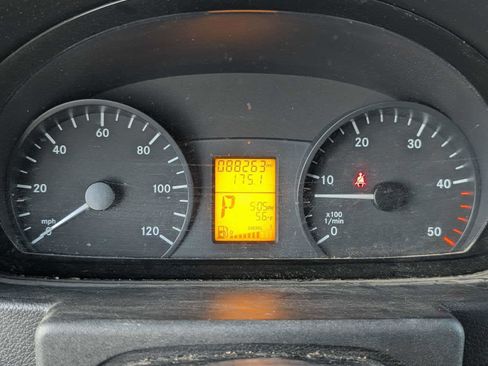 Used 2018 Mercedes-Benz Sprinter 2500 image 26