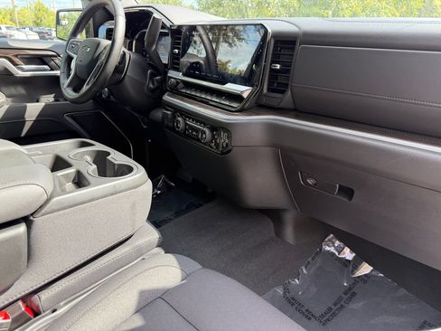 Used 2026 Chevrolet Silverado 1500 RST w/ Rally Edition RWD image 10