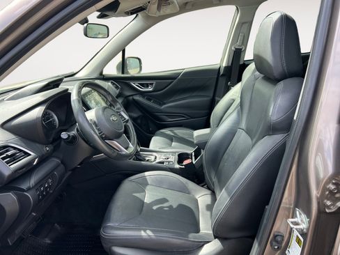 Used 2023 Subaru Forester Touring AWD/4WD image 9